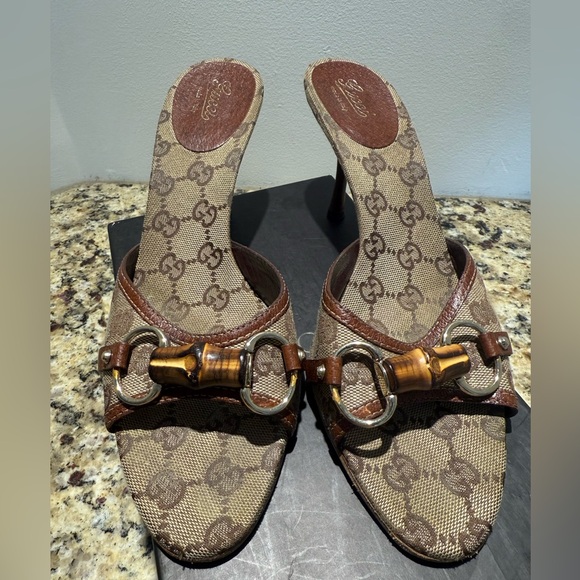 Authority Gucci Bamboo High Heels - Picture 2 of 6